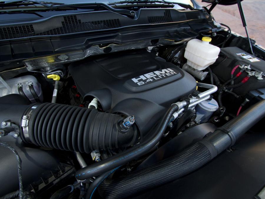  Dodge Ram 2500 Power Wagon Laramie 2014 года  (фото 2 из 9)